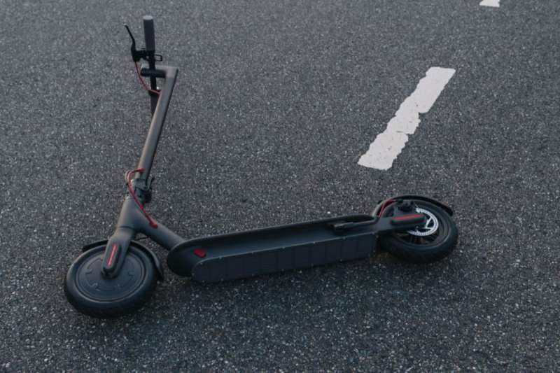 15-year-old boy injured after electric scooter collides with car in Los Cristianos