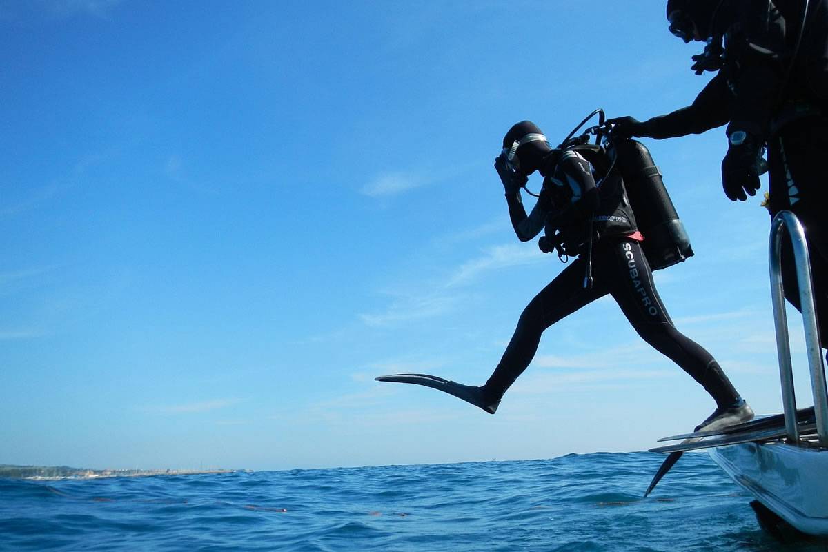 Scuba Diving in Malta Vs the Canary Islands