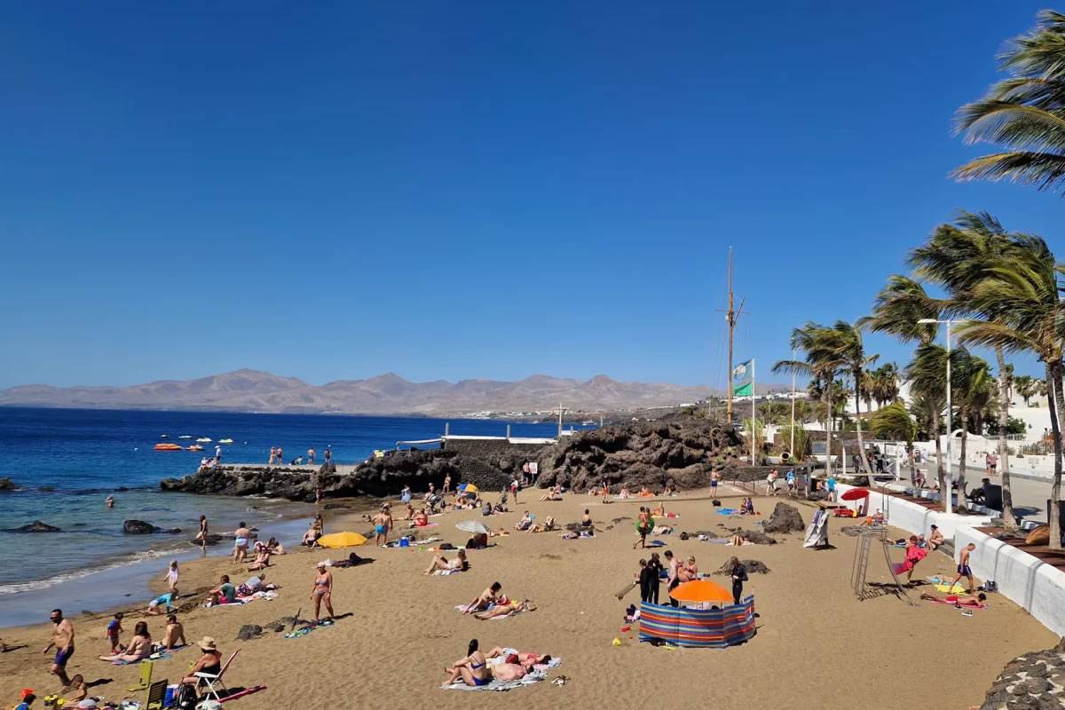 Sunday Weather: Haze clears leaving another warm winter day in the islands