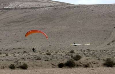 Paraglider injured after fall near Puerto Calero