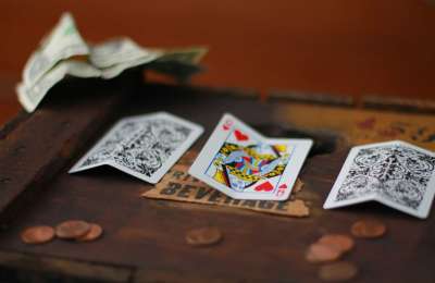 Man wanted for illegal street gambling arrested in Mogan