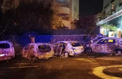 Arsonist strikes again in Los Cristianos setting 12 cars on fire