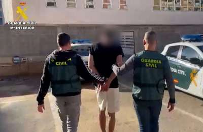 Knife-wielding thief flees to Fuerteventura after robbing Lanzarote Hotel 