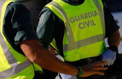 Guardia Civil makes drug bust at Canary Islands port after spotting suspicious activity