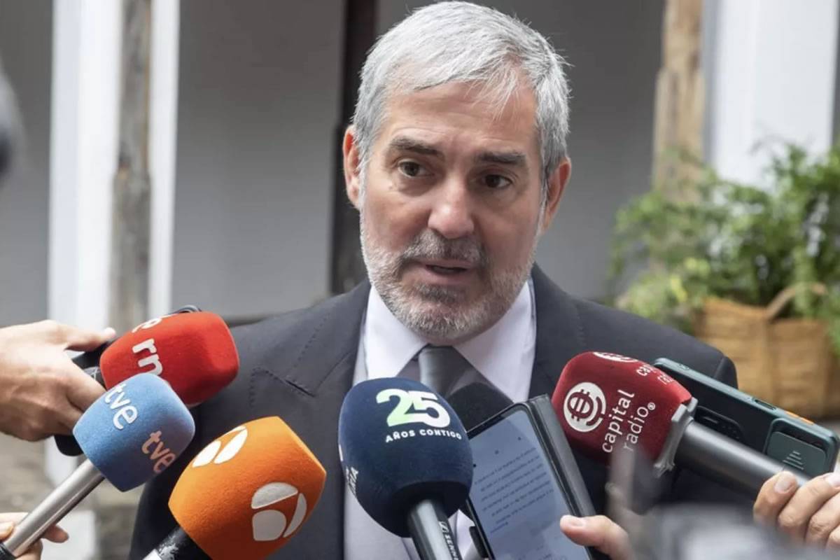 Clavijo warns there aren’t any 'magic wands' to resolve tourism issues