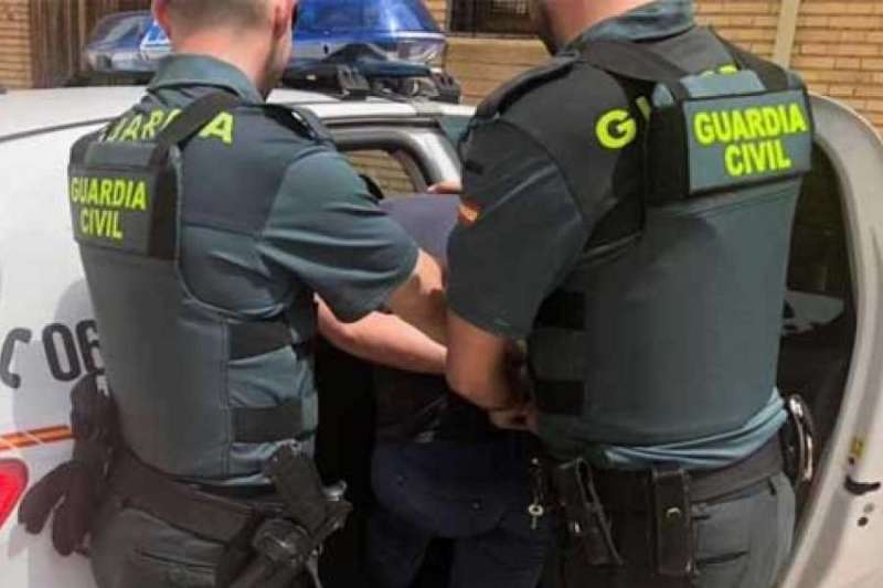 Two men arrested after breaking into abandoned hotel in south Tenerife