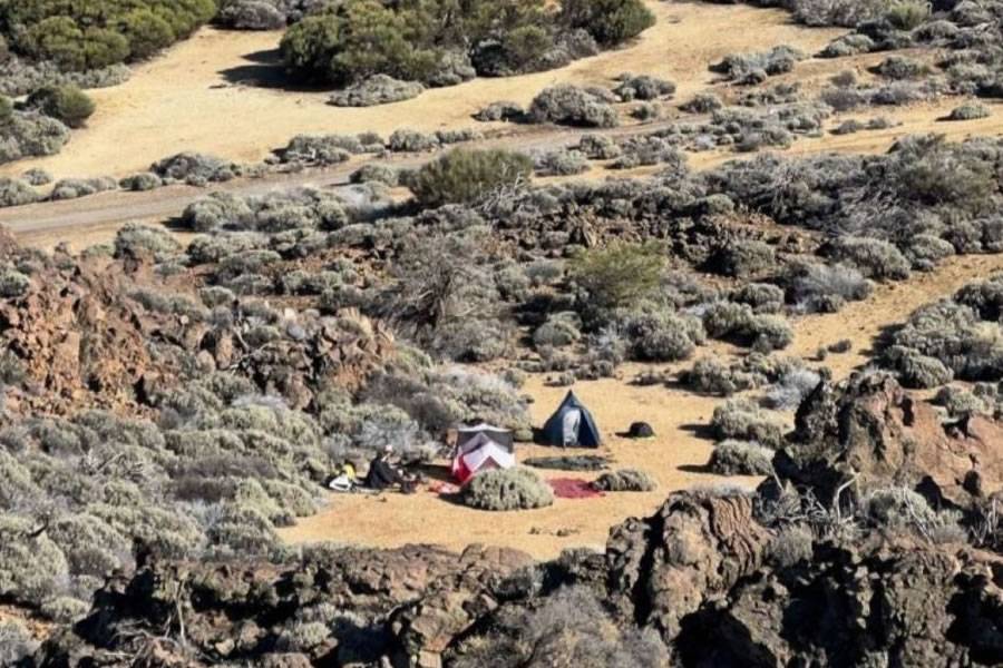 People filmed illegally camping in Teide National Park