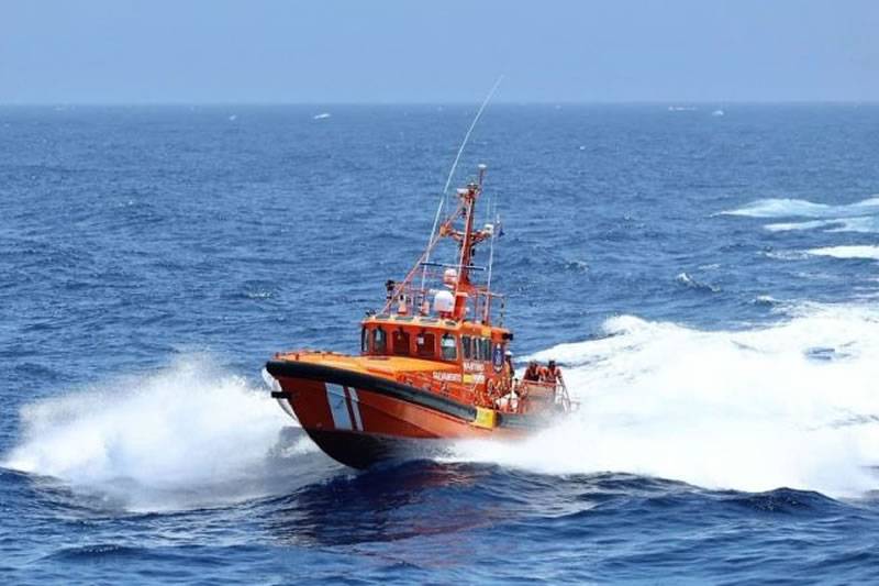 Search underway for child missing from natural pool in Tenerife