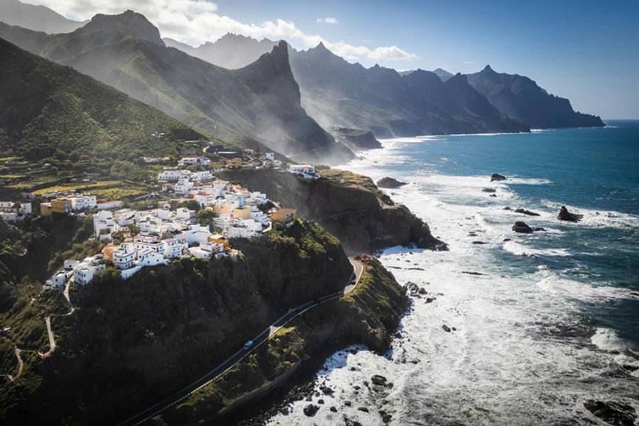 How a similar gambling regulation policy like Northern Ireland's could affect the Canary Islands