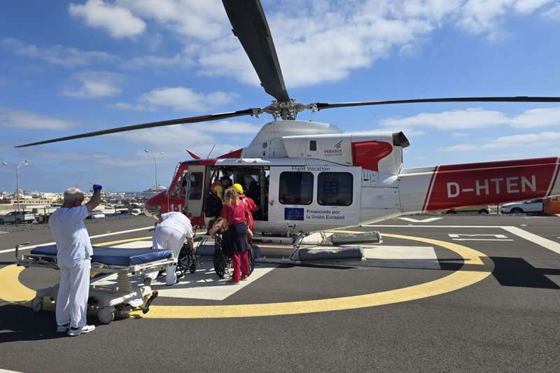 Cyclist dies from serious head injury after falling into a ravine in Fuerteventura