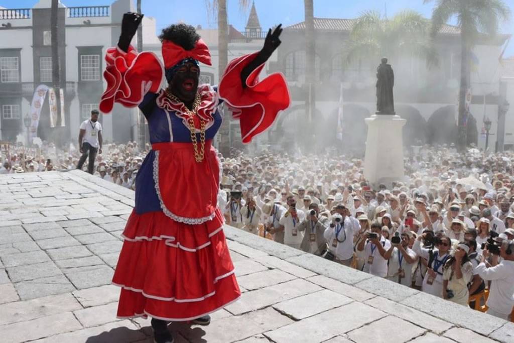 The iconic La Negra Tomasa is the star of the Los Indianos festival once again