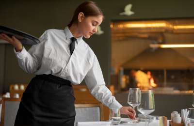 Major hotel chains offer free accommodation to attract employees to the Canary Islands 