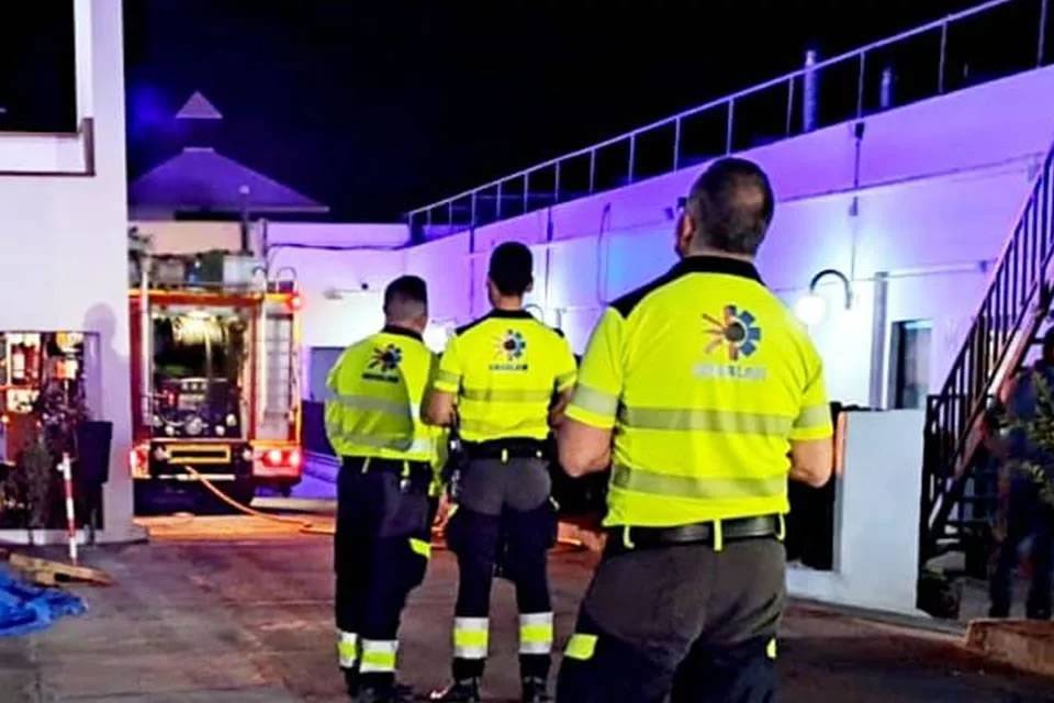 Two hospitalised after fire at a hotel in Costa Teguise 