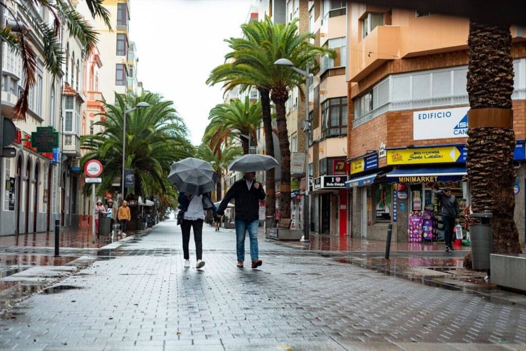 Thursday Weather: Heavy rain and possible thunderstorms across the Canary Islands 