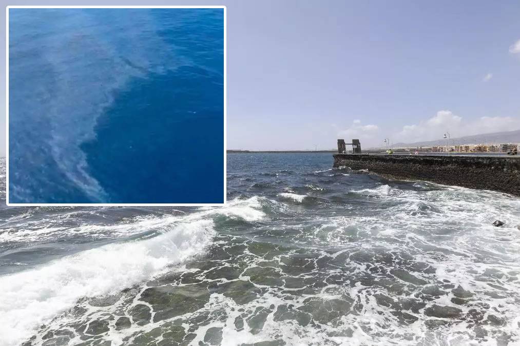 Oil slick from sunken fishing boat is not expected to affect Canary Island beaches