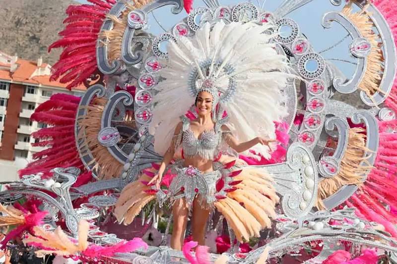 The 2025 Los Cristianos Carnival offers 12 days of culture, parades, and live music