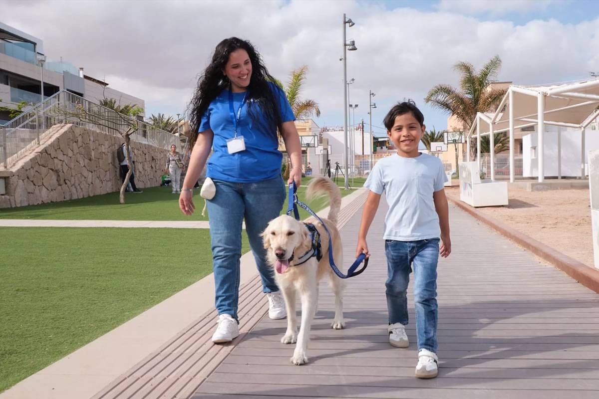 Yogui, the devoted dog, pioneers certified Assistance Animal status in Canary Islands