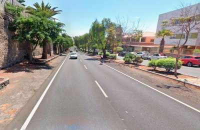 Two men in critical condition following serious road accident in south Tenerife