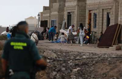 Court reverses eviction of residents from unfinished building in Playa Blanca