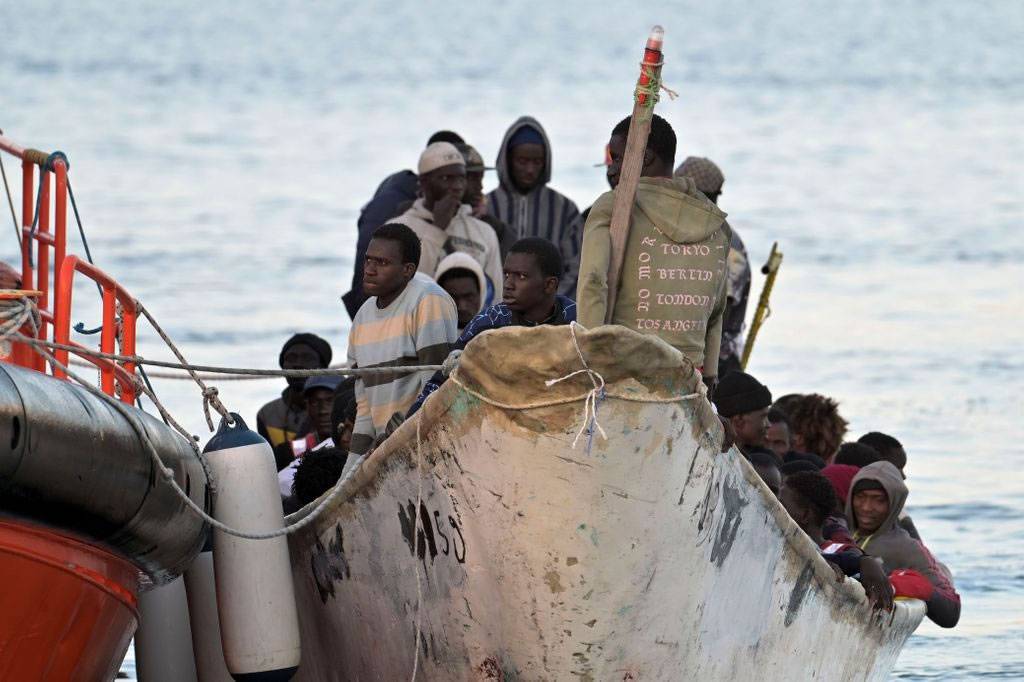 Spanish Government ordered to take care of 1,000 minors seeking asylum in the Canaries