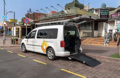 La Oliva boosts accessibility with new taxi bays for people with reduced mobility