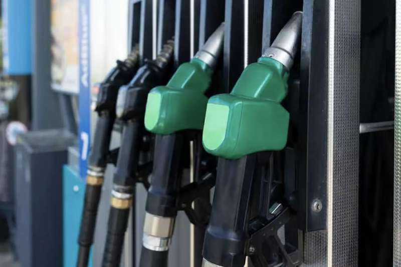 Fuel subsidies in the Canary Islands are extended until the end of June