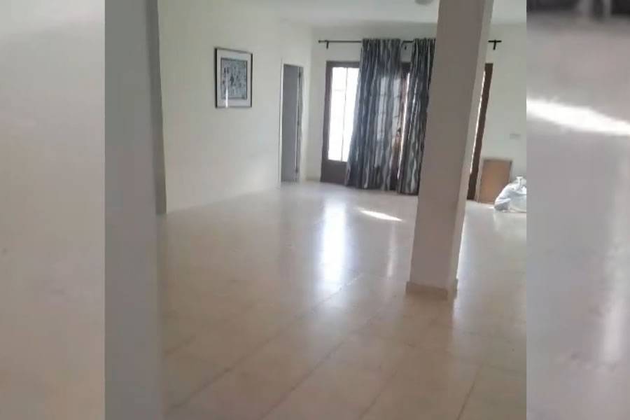 Woman returns from business trip to find home in Playa Blanca stripped bare by thieves