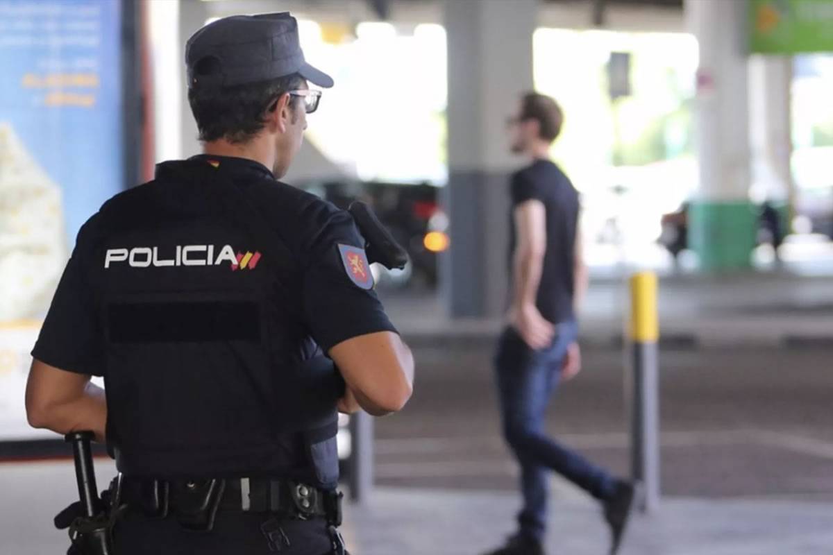 Work inspectors find illegal employees at several businesses in Fuerteventura 