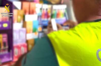 1,100 illegal vapes and nicotine devices seized from four shops in south Tenerife