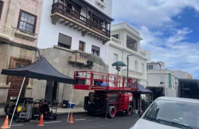 Santa Cruz is transformed into Zurich for Johnny Depp and Penélope Cruz film shoot