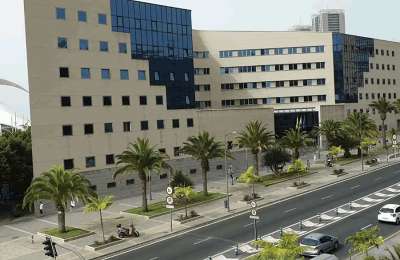 Director's Double Life: Tenerife camp organiser embezzles €80,000 in elaborate fraud scheme
