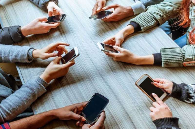 Psychologists warn against relying on mental health advice from social media influencers