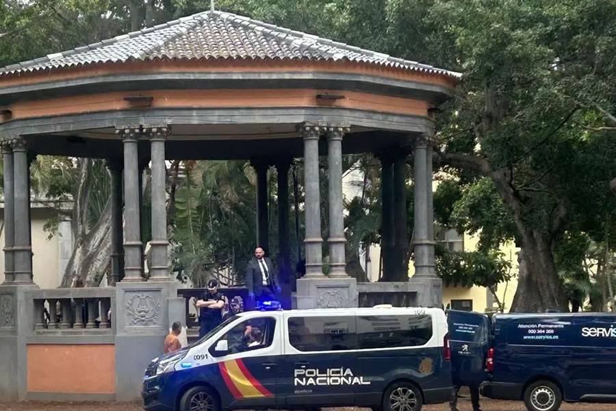 Man found dead in a main square of Tenerife