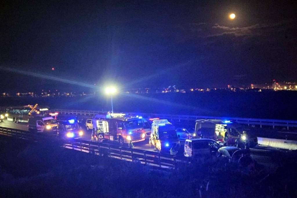 Multiple pile up on TF-1 near Las Chafiras causes major disruptions