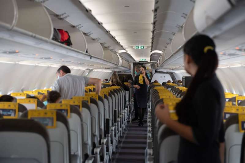 Smoke detected in cabin on flight to the Canary Islands triggers emergency landing