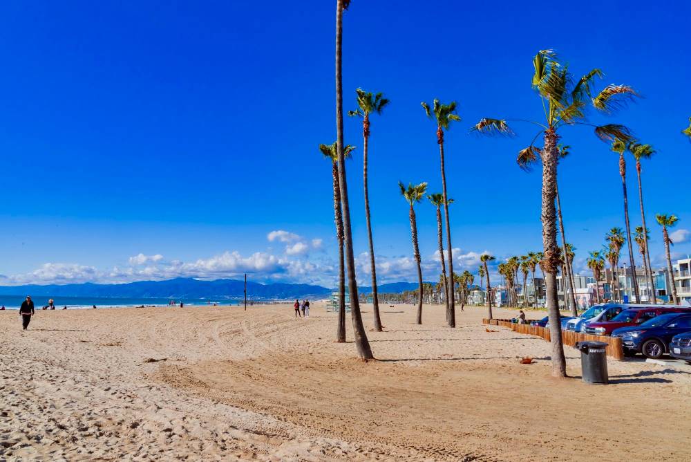 Gran Canaria’s Silent Beaches: Why travellers are ditching Bluetooth speakers in 2025