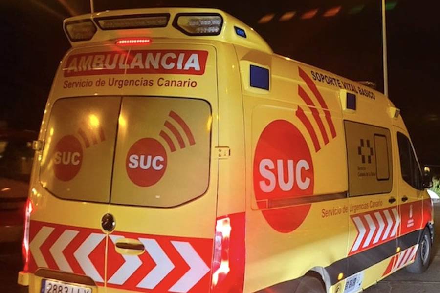 Two children aged 3 and 6 injured in a car accident in the south of Tenerife