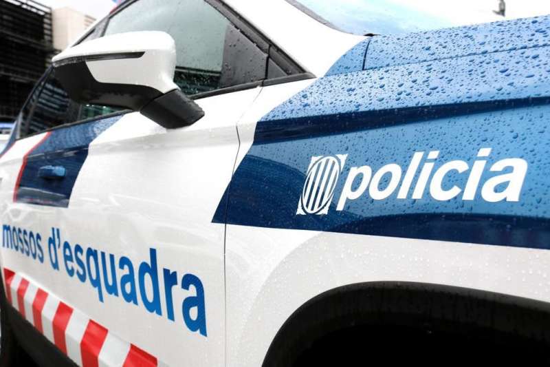 Man arrested after driving with partner’s dead body in car boot
