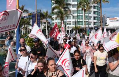 Unions threaten indefinite hotel staff strikes in Tenerife