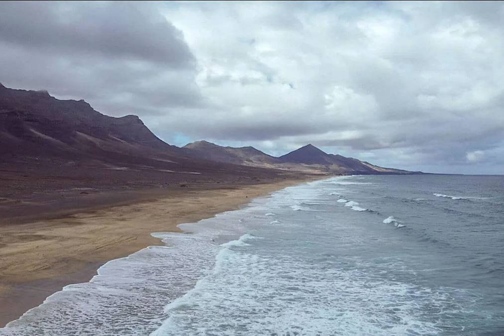Cloudy skies and light rain expected across the Canary Islands this Tuesday