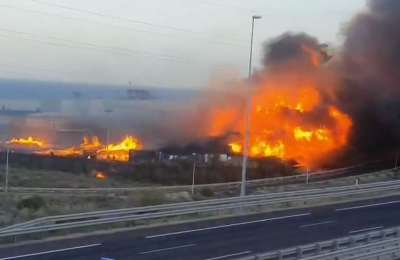 VIDEO: One injured in major fire that closes the TF-1 motorway in both directions 