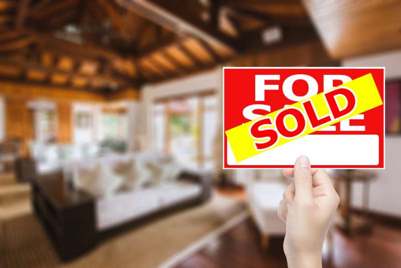 Non-resident foreign buyers now account for 1 in 4 property purchases in the Canary Islands 