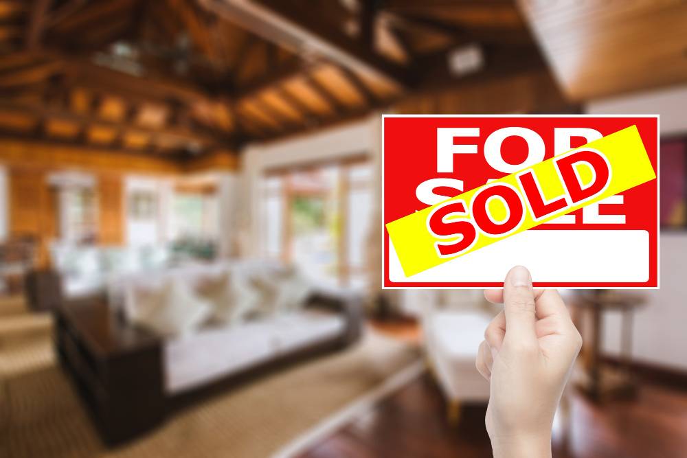Non-resident foreign buyers now account for 1 in 4 property purchases in the Canary Islands 