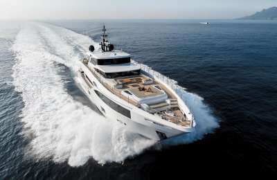 Planning tips that upgrade your luxury yacht hire adventure