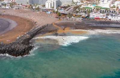 Major concerns over ‘huge’ discharge at popular beach in the south of Tenerife
