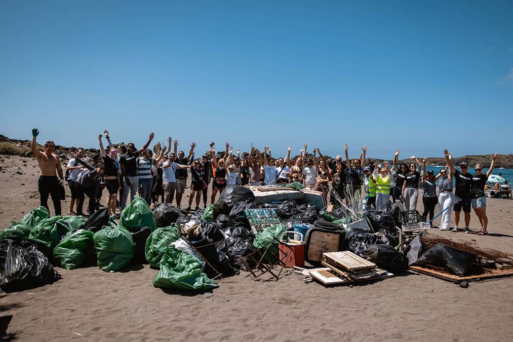 Los Enojados Beach Clean-Up Collects 850kg of Rubbish
