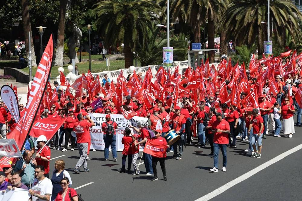 Thousands march in May Day protests over low pay and workers’ rights in the Canary Islands