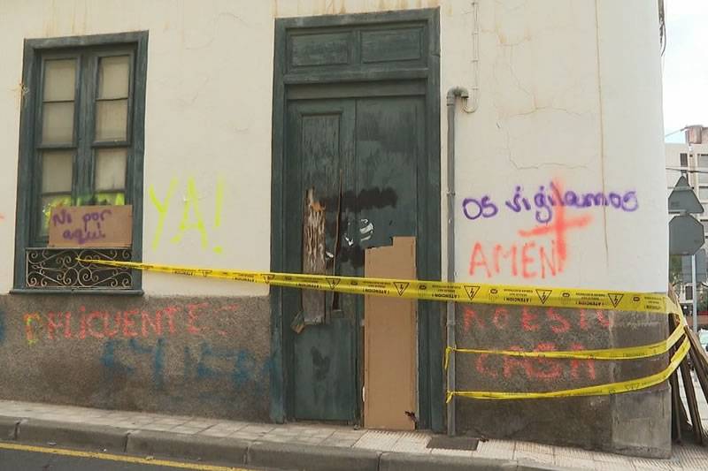 Relief in El Toscal as Final Squatted Home Is Vacated After Months-Long Struggle