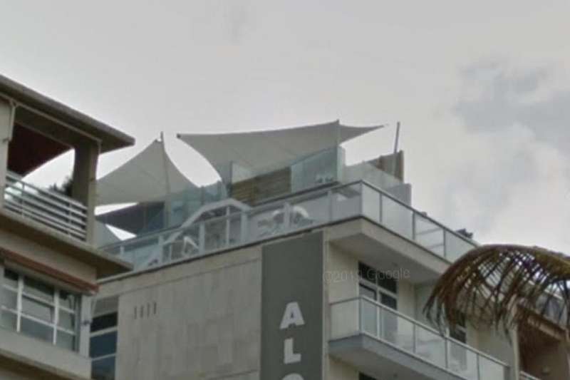 Man falls to his death from hotel rooftop while taking selfie 