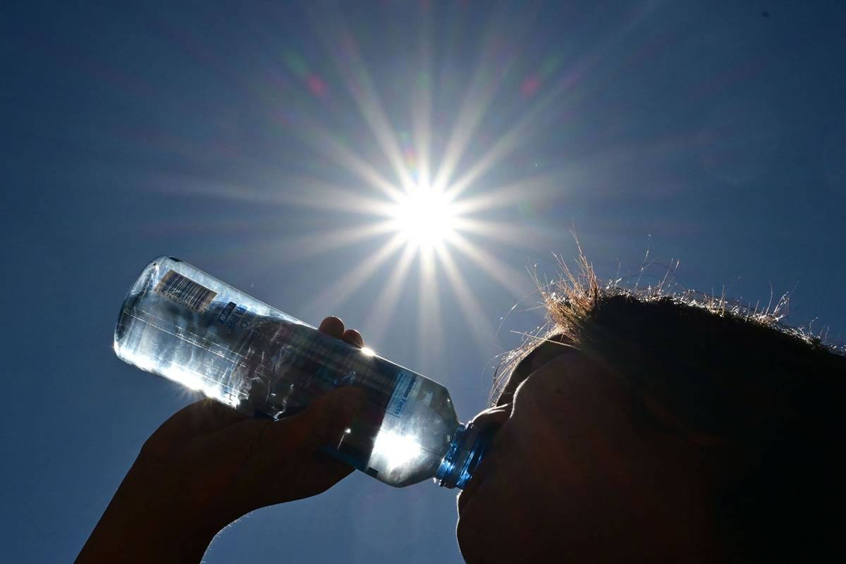 Health warning for extreme UV levels with a heatwave forecast in the Canary Islands